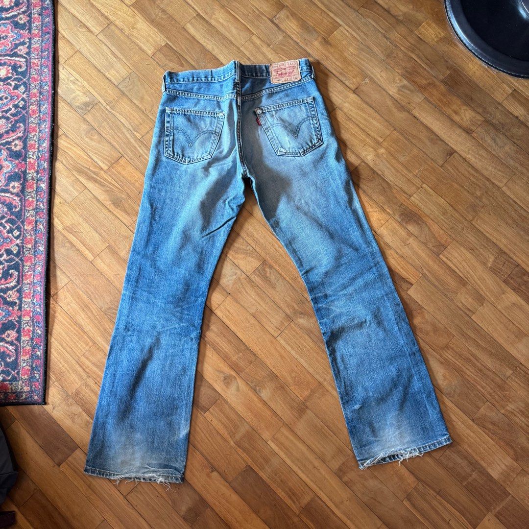 Levis 507 Flared Bootcut Jeans (Category: Jeans) located in Makati City. Submitted by gelo_mp99 (Listing ID 1385454326, Image 2). Description: Flared/bootcut fit Waist: 16 in Length: 41 in Hem: 9 Distressed and faded.