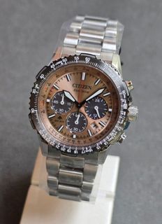 (Category: ) located in . Submitted by notorious_watches (Listing ID 1385472934, Image 1). Description: .