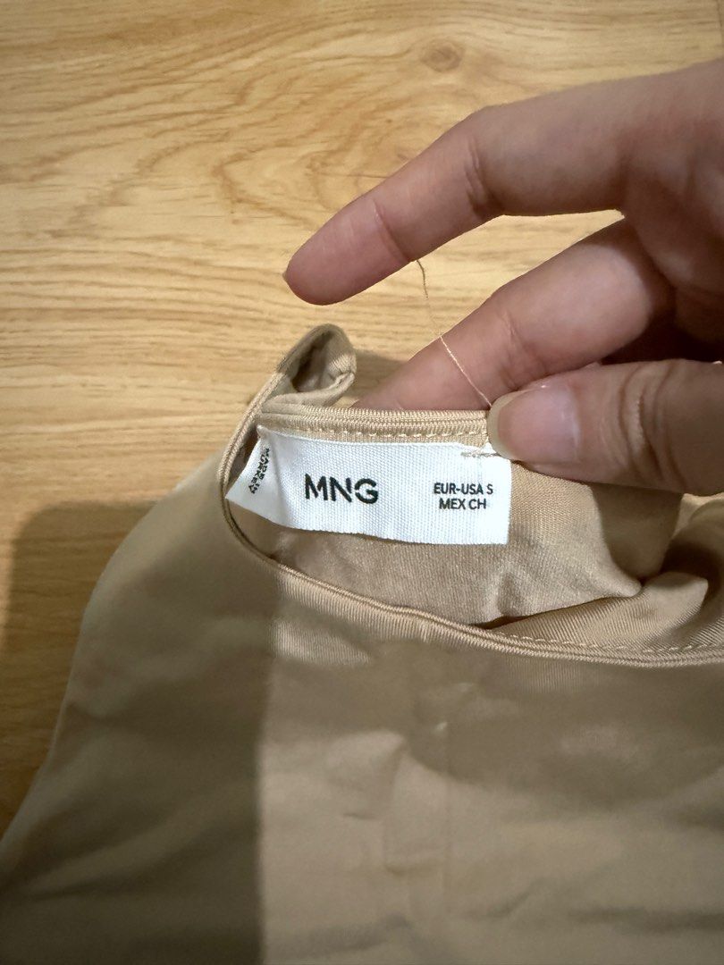Mango Body Suit (Category: Sleeveless) located in Davao. Submitted by thearchiveedit (Listing ID 1385585356, Image 3). Description: - No “when worn” requests Seller’s measurements: 5’2, 41kg, 32-24-32. Bottoms are tailored to fit seller. - No lowballing - No joy reservers - Most items are in pristine condition(barely used, used once) - All items are guaranteed AUTHENTIC.