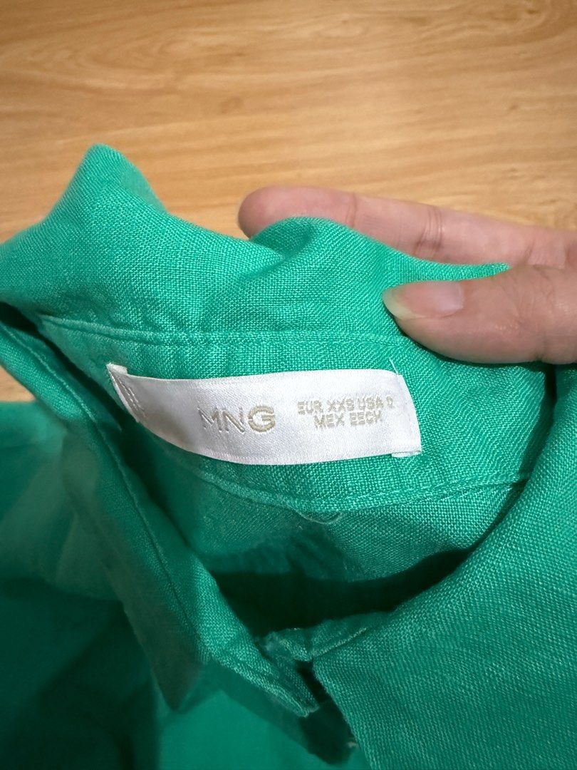 Mango Button Down (Category: Shirts) located in Davao. Submitted by thearchiveedit (Listing ID 1385583288, Image 2). Description: - No “when worn” requests Seller’s measurements: 5’2, 41kg, 32-24-32. Bottoms are tailored to fit seller. - No lowballing - No joy reservers - Most items are in pristine condition(barely used, used once) - All items are guaranteed AUTHENTIC.