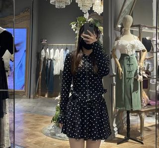 （分類：）位於 。 由 BarbieSuety 提交（商品編號 1385473061，圖片 1）。簡介： 。