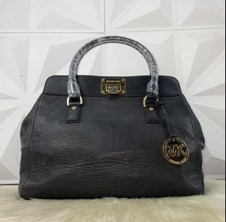 (Kategori: ) berada di . Dikirim oleh bagsie.vibe (ID iklan 1385473195, Gambar 1). Deskripsi: .