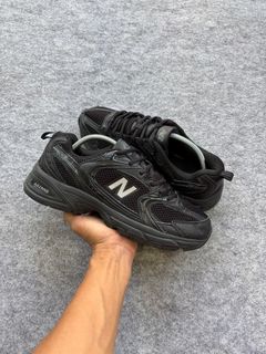 (Kategori: ) berada di . Dikirim oleh sipa.sneakers (ID iklan 1385509497, Gambar 1). Deskripsi: .