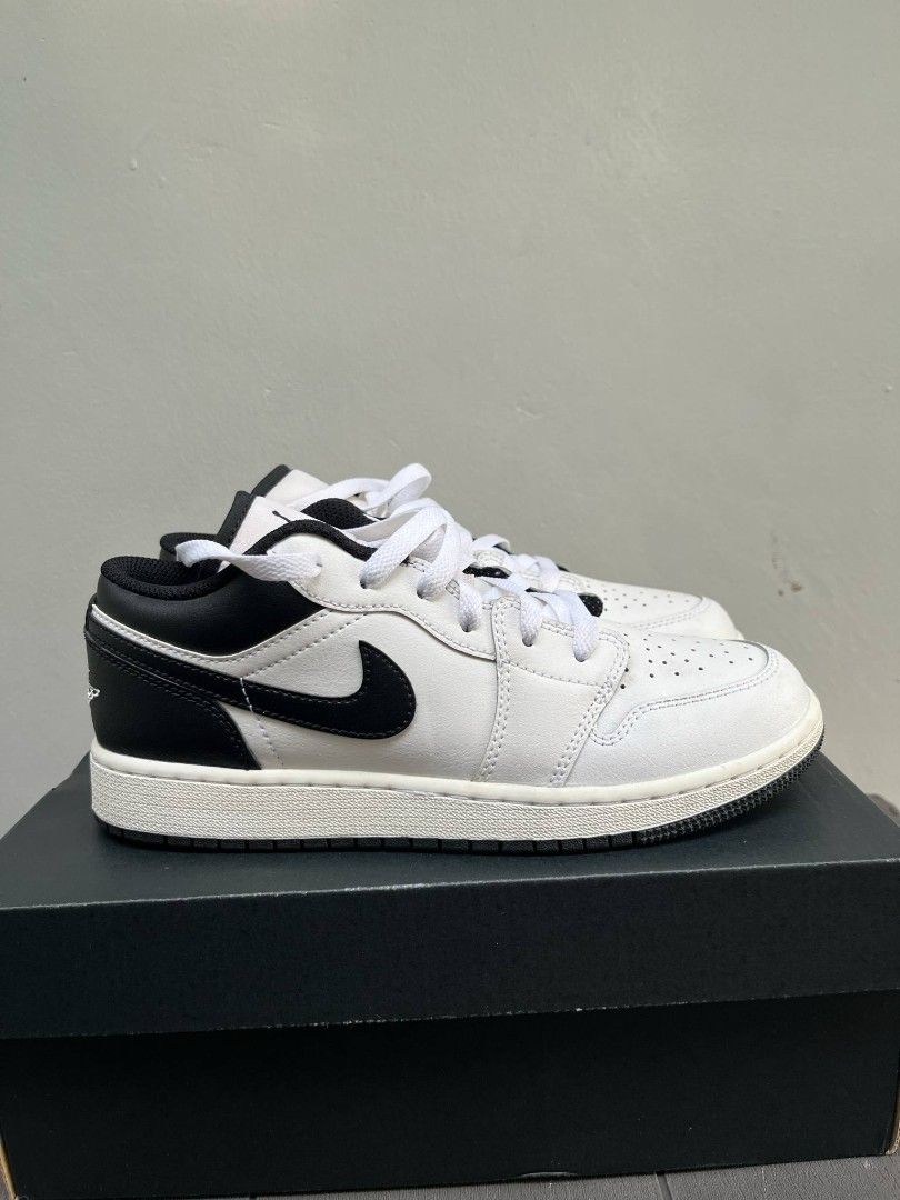 Nike Air Jordan 1 Low Reverse Panda (Category: Sneakers) located in Taguig. Submitted by jayricafort (Listing ID 1385529530, Image 3). Description: Pasig Area: selling Air Jordan 1 Low Reverse Panda for 3500. used twice only. size US 6yrs can fit up to women's size 8 or 24cm..