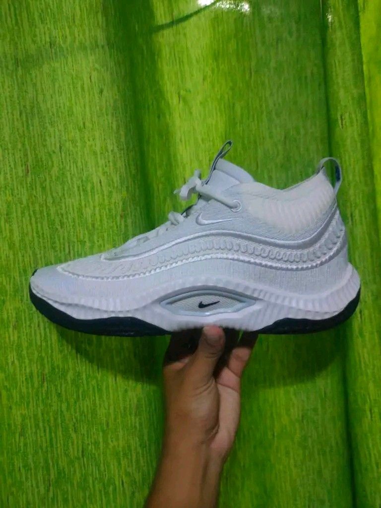 Nike Cosmic Unity 3 "Summit White/Black" (Category: Sneakers) located in Manila. Submitted by alegriacyr19 (Listing ID 1385583044, Image 2). Description: Nike Cosmic Unity 3 “Summit White/Black” ₱2,500 ONLY! (SRP ₱8,395) No issue w/ box (never been used) SIZE: Mens 9.5 - 27.5 Wmns 11 - 28 (MONEY BACK GUARANTEED IF PROVEN FAKE) Can ship nationwide or meet up. 📍Santol, Balagtas, Bulacan.