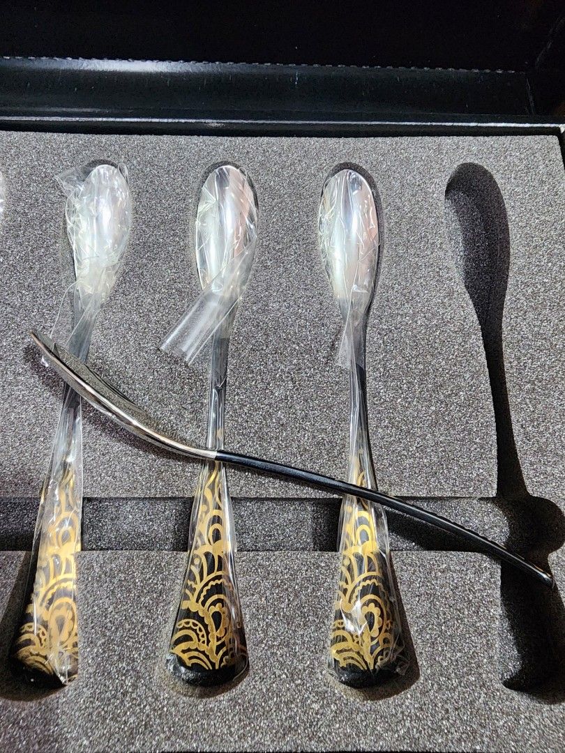 SALE❗️NORITAKE Rare Teaspoon Set - 5 pcs (Category: Dinnerware & Cutlery) located in Quezon City. Submitted by senyoramaria (Listing ID 1385523792, Image 3). Description: NORITAKE Rare Teaspoon Set Stainless 18-8 5 inches long 5 pcs New With box but has tape markings. Php1500❗️.