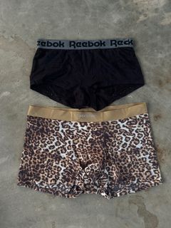 (Kategori: ) berada di . Dikirim oleh kamar_thriftshop (ID iklan 1385561819, Gambar 1). Deskripsi: .