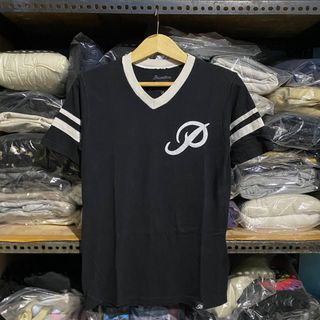 (Kategori: ) berada di . Dikirim oleh blacksmiththriftmart (ID iklan 1385578210, Gambar 1). Deskripsi: .