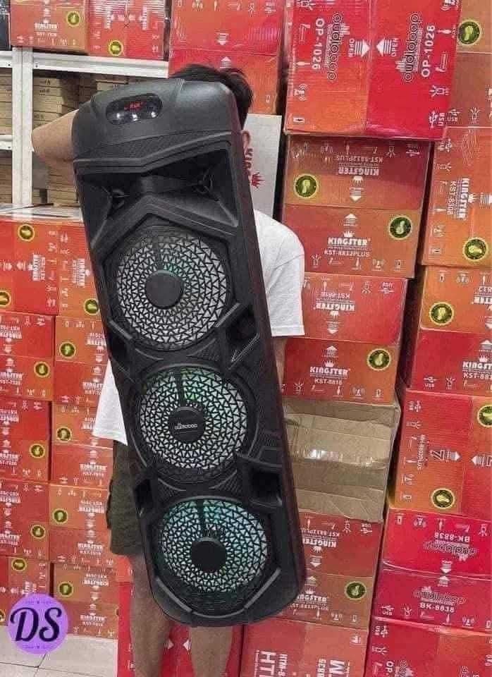 Restock BK-8818 bluetooth speaker 8.5”x3 with wireless mic (Category: Soundbars, Speakers & Amplifiers) located in Manila. Submitted by onlineshoppersph (Listing ID 1385514640, Image 2). Description: Cash On Deliver - Metro Manila - Delivery Fee/Handling Fee shouldered by BUYERS - DF/HF depends on BUYERS Location LALAMOVE PICK UP - Cash on Deliver - Metro Manila & Nearby DELIVER THRU COURIER, CARGO & BUS - Provincial Buyers - Payment 1st Thank Yo