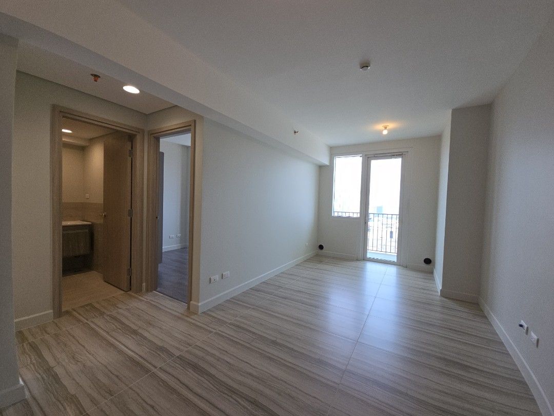 RFO - MAPLE TOWER ORTIGAS EAST PASIG CITY (Category: Apartments & Condos) located in Pasig City. Submitted by ortigashome09268411969 (Listing ID 1385483485, Image 3). Description: WHY RENT IF YOU CAN OWN Maple tower- Ortigas East Pasig city ( across CCF building) Take Advantage of the Promo Terms Rent to own 10% Spot DP to move in 10% over 48mons, 0% Interest while using the unit 80% this is after 4yrs pa ( bank financing or cash payment) * Perpe