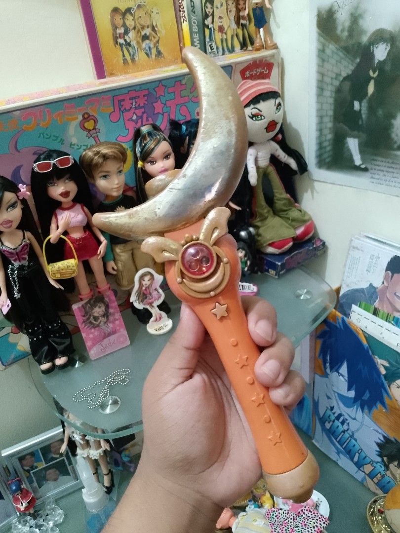 Sailor Moon Wand (Category: Stationery & School Supplies) located in Bulacan. Submitted by xoxoprincessjade (Listing ID 1385610124, Image 1). Description: sailor moon s1 moon stick wand for sale ✨ 500 nalang conditions: - wysiwyg - no batt cap - missing ring - not working - has scratches - prelove mode of payment: - gcash shipping : - lbc - lalamove - j&t.