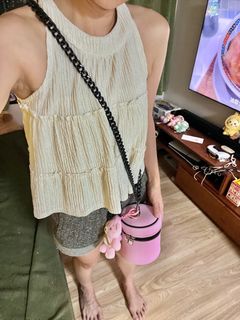 （分類：）位於 。 由 sia34 提交（商品編號 1385549589，圖片 1）。簡介： 。