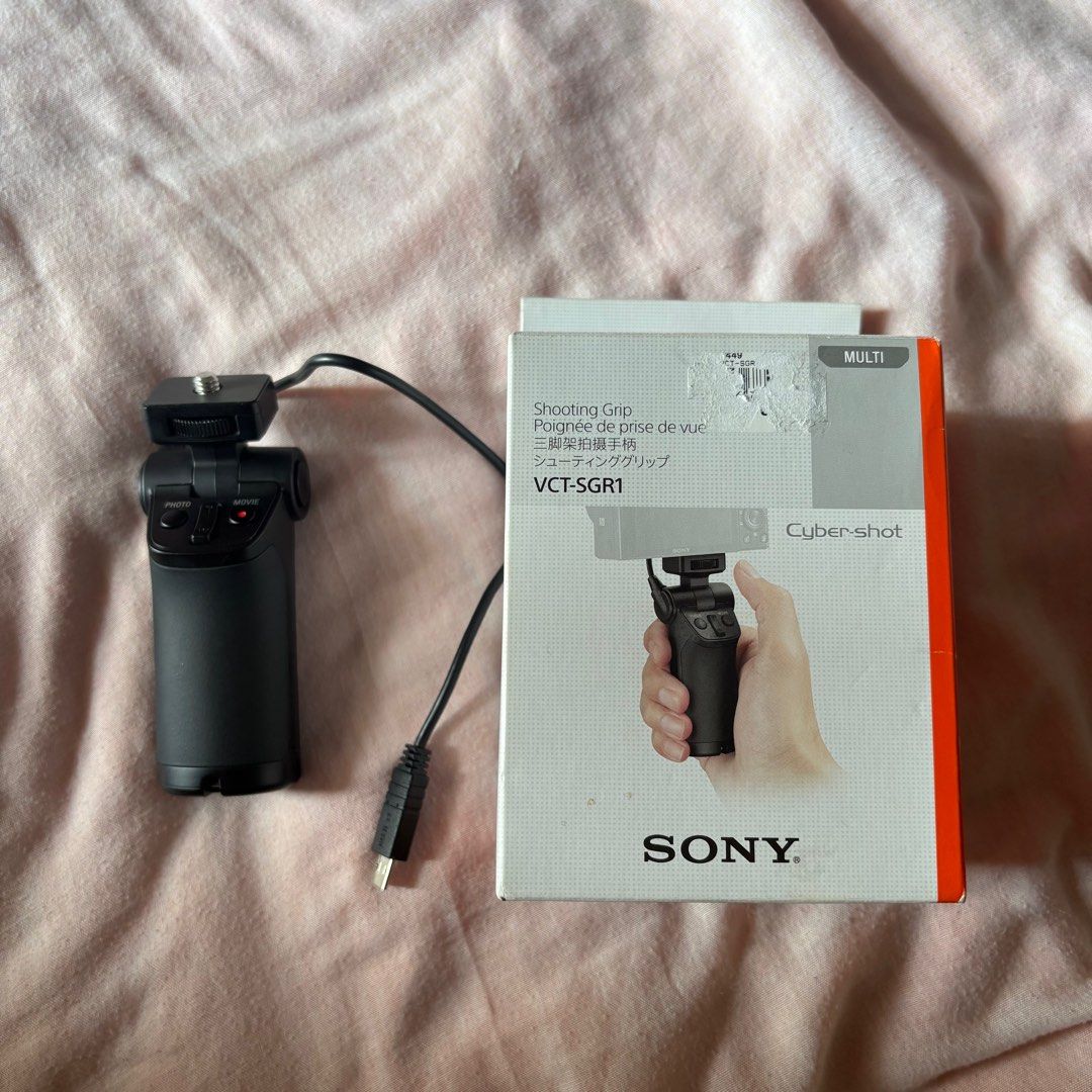 Sony VCT-SGR1 tripod monopod grip (Category: Tripods & Monopods) located in Calamba. Submitted by bolonks_ (Listing ID 1385467780, Image 1). Description: - not compatible to my camera - slightly negotiable .