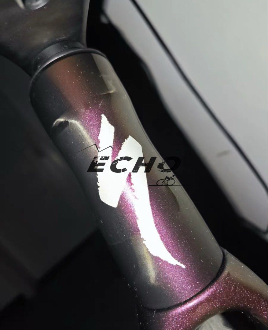 Sworks Tarmac SL8 Used Frameset – Red to Black Pearl / Gloss Solidity | Road bike | Specialized | Sworks | Shimano | SRAM (Category: Bicycles) located in Singapore. Submitted by echocycling (Listing ID 1385602596, Image 3). Description: Price (Frameset Only): $5,380 Size: 520 Condition: 9.999/10 – almost brand new • Used frameset but in excellent condition • No noticeable scratches or scuffs • DM for a close-up video of the frame to verify condit