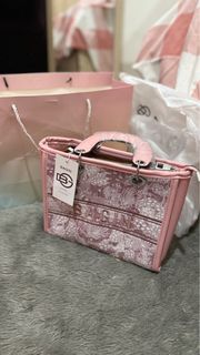 (Kategori: ) berada di . Dikirim oleh prelovedzahra_25 (ID iklan 1385424247, Gambar 1). Deskripsi: .
