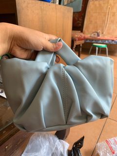 (Kategori: ) berada di . Dikirim oleh allonastuff (ID iklan 1385521267, Gambar 1). Deskripsi: .