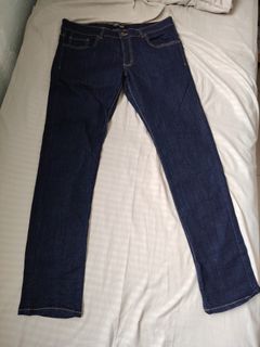 (Category: ) located in . Submitted by 877604 (Listing ID 1385451946, Image 1). Description: .