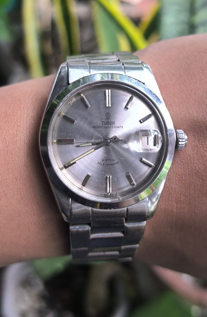 Tudor Prince Oysterdate (Category: Luxury Watches) located in Taguig. Submitted by j_watches007 (Listing ID 1352527034, Image 1). Description: Authentic Secondhand ⌚ Vintage Used Watch Tudor Prince Oysterdate Rotor Self winding Swiss Made Stainless Steel 34mm Replacement Bracelet 7' wrist size ' Watch Only ' DISCLAIMER: IT'S OLD WATCHES EXPECT OF SOME SCRATCHES/SIGNS OF USAGE & PLEASE MANAGE YOUR EXPECTATIONS. THANKYOU. PS' IF CAN'T RPLY. KINDLY 
