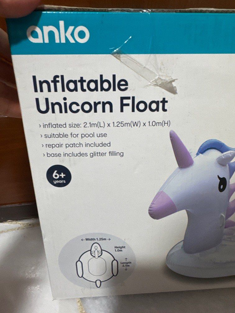 Unicorn float (Category: Occasions & Party Supplies) located in Singapore. Submitted by switz7 (Listing ID 1385460414, Image 2). Description: .