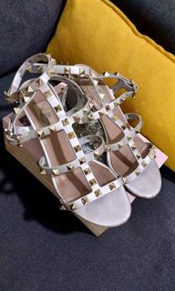 (Category: ) located in . Submitted by chicpulse.fashion (Listing ID 1385559022, Image 1). Description: .