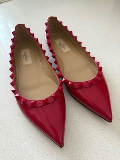 (Category: ) located in . Submitted by closet_fashionista (Listing ID 1385461718, Image 1). Description: .