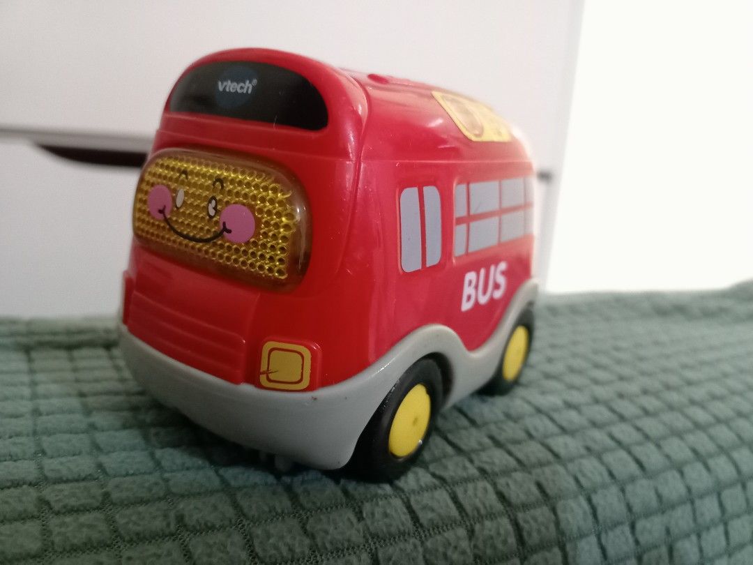 VTech Toot-Toot Drivers Interactive Bus (Category: Educational & Learning Toys) located in Pasig City. Submitted by ariascarl17889 (Listing ID 1385486915, Image 2). Description: 🚌 Fun and educational toy with lights, sounds, and music 🎶 Responds with phrases and melodies when pressed 👶 Perfect for toddlers – encourages imaginative play and motor skill development Condition: Gently used, fully working Price: ₱150 Shipping Options: 🚚 Within Met