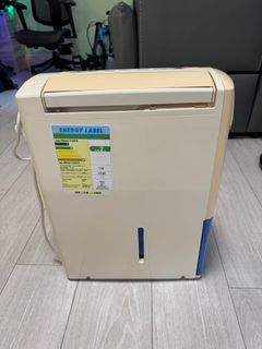 （分類：）位於 。 由 waichung730 提交（商品編號 1385587946，圖片 1）。簡介： 。