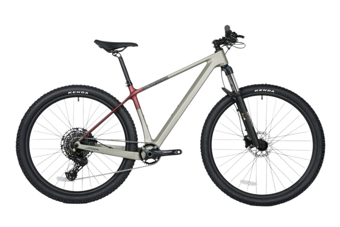 Java Cima Mtb 2025 新款 JAVA CIMA 13速 油剎桶軸碳纖維山地車 送水架前後蛙燈叮叮, 運動產品, 單車及配件, 單車 - Carousell