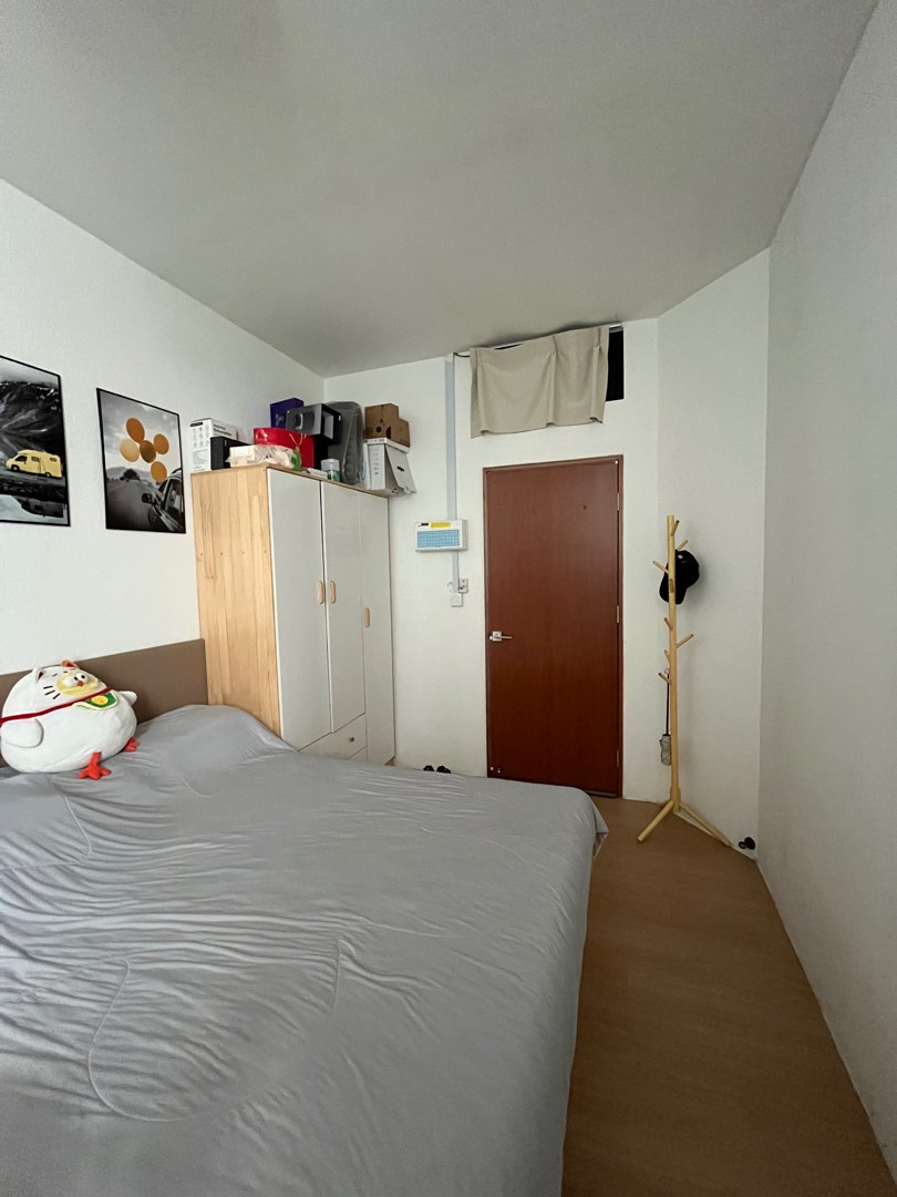 (Category: ) located in . Submitted by j_snow (Listing ID 1384984299, Image 1). Description: .