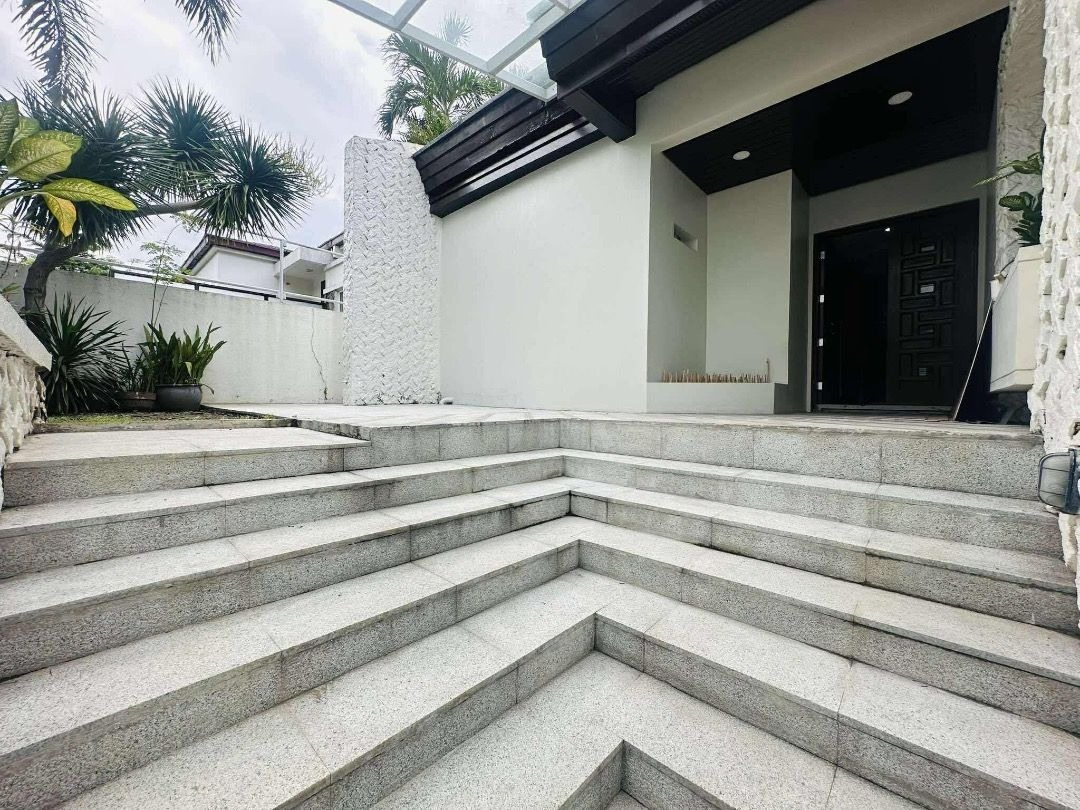 (Category: ) located in . Submitted by regent.estatedevelopment (Listing ID 1385772657, Image 1). Description: .