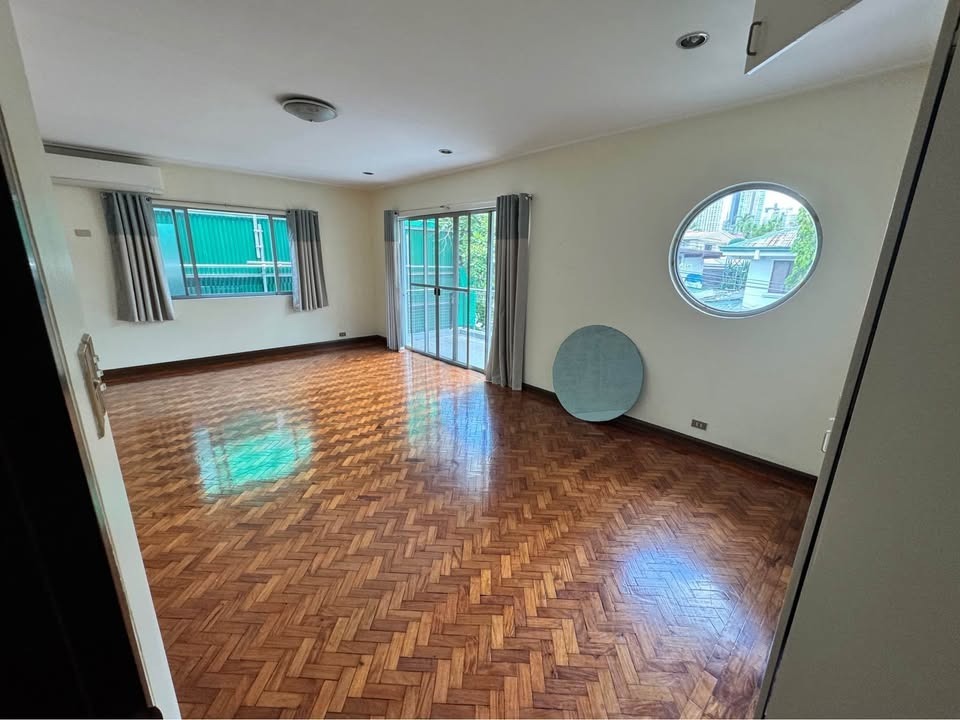 (Category: ) located in . Submitted by regent.estatedevelopment (Listing ID 1385782102, Image 1). Description: .