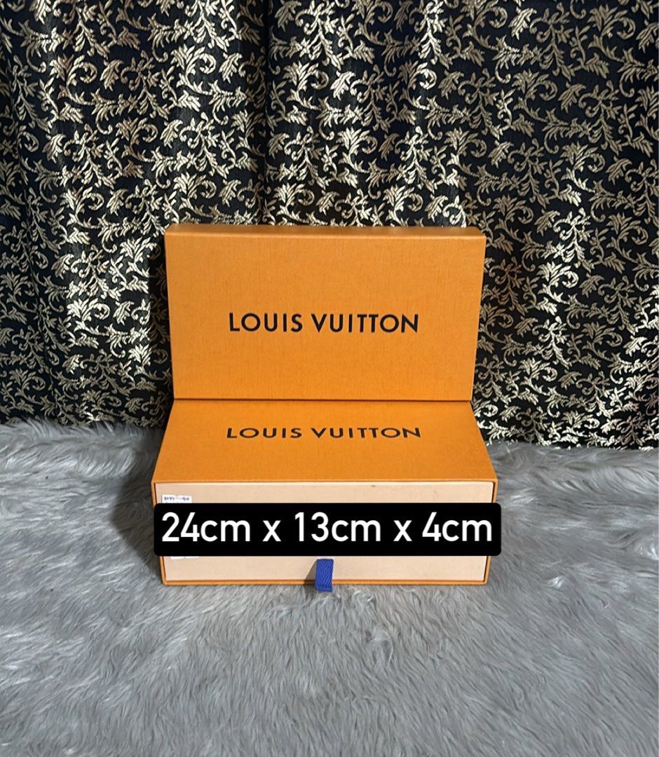 ✅ Authentic LV Wallet / WOC Box (Category: Luxury Bags & Wallets) located in Quezon City. Submitted by box.luxebycheng (Listing ID 1379886503, Image 2). Description: ✅ can fit ZIPPY WALLET / FELICIE / WOC.