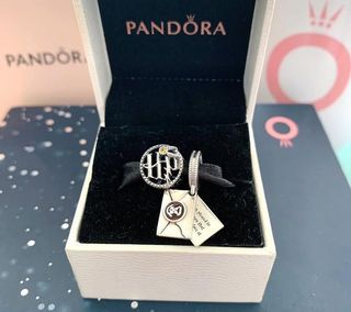 (Category: ) located in . Submitted by my_charmed_story (Listing ID 1385671616, Image 1). Description: .