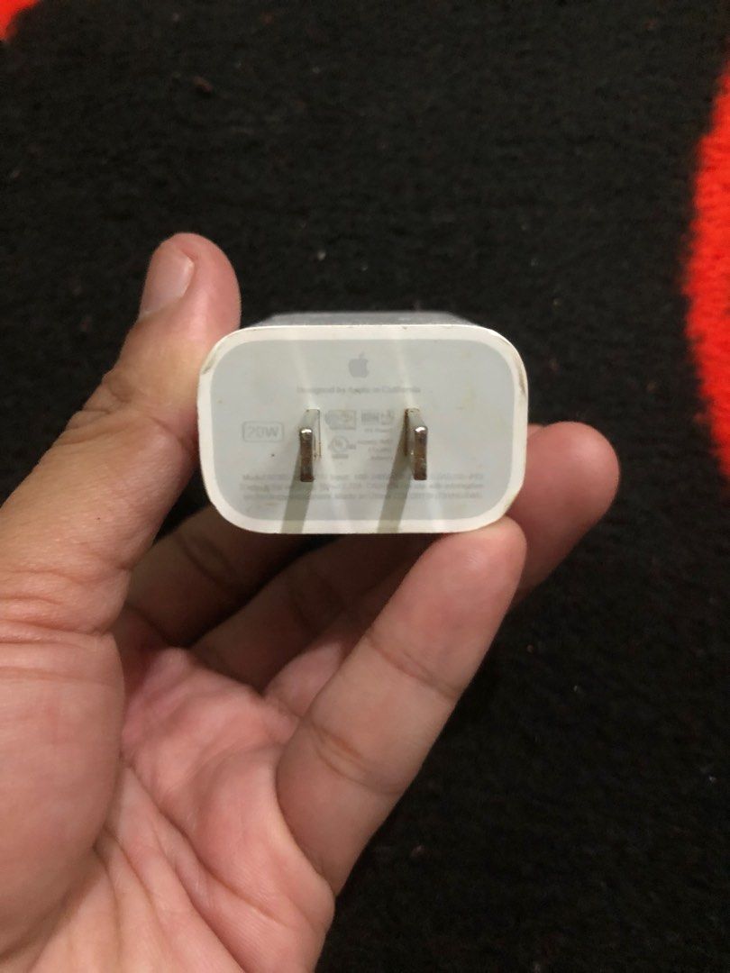 Apple 20w 5V usb type C adapter head (Category: Chargers & Cables) located in Quezon City. Submitted by markgolveo (Listing ID 1385799017, Image 2). Description: Apple 20w 5V usb type C adapter head Used unit Tested okay.
