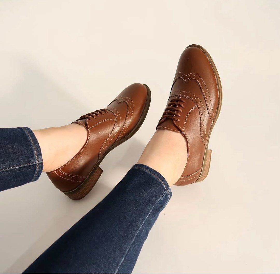 Authentic Rob & Mara Victoria Brogues in Coffee (Category: Casual Shoes) located in Manila. Submitted by sarah_0001 (Listing ID 1385637817, Image 2). Description: Unused; bought on July 2025 supposedly as a gift Size 6 or 22cm Retail price: Php2,800 From the website: Dress to impress. Whether you’re going to the office or meeting your friends, you can count on our Victoria Brogues to give a classic and sophisticated look to your outfit. With its 