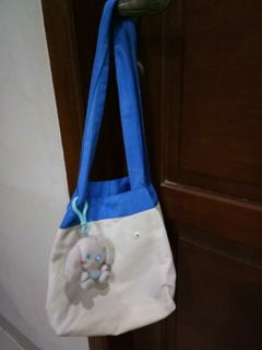 (Kategori: ) berada di . Dikirim oleh declutterbarokah (ID iklan 1385792010, Gambar 1). Deskripsi: .