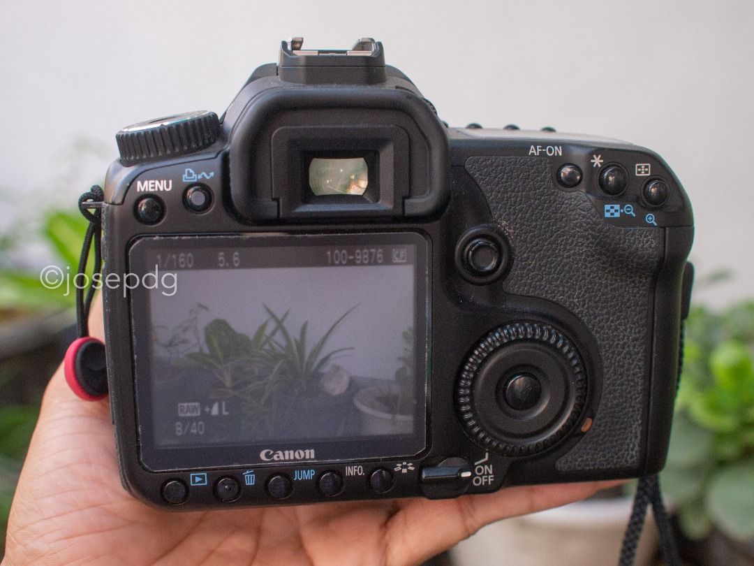 Canon EOS 40D DSLR Digital Camera Digicam (Category: Cameras) located in Arayat. Submitted by josepdg (Listing ID 1385708372, Image 3). Description: 10.1MP Digital SLR Camera with Live View (No Video mode). Made in Japan. What's Included; -Camera with 35-70mm Canon Zoom lens. -Battery -SD to CF Adapter + an 8GB SD Card -Original Charger *This is a used item so please expect some scratches, scuffs, and imperfections on the camera body. ISSUE: -Int