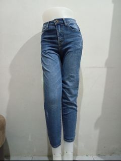 (Kategori: ) berada di . Dikirim oleh sagaya_thrift (ID iklan 1385728462, Gambar 1). Deskripsi: .