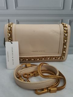 (Kategori: ) berada di . Dikirim oleh taspreloved06 (ID iklan 1385625548, Gambar 1). Deskripsi: .