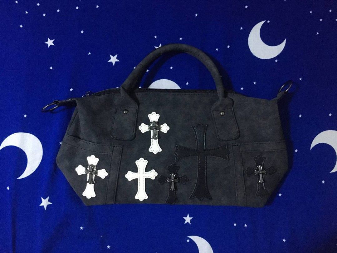 Chrome Hearts Bag (Category: Luxury Bags & Wallets) located in Manila. Submitted by xoxoxornr (Listing ID 1385646333, Image 1). Description: BRANDNEW +sf Lalamove or J&T.