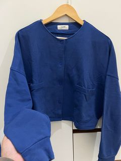 (Kategori: ) berada di . Dikirim oleh deviraarastuff (ID iklan 1385728298, Gambar 1). Deskripsi: .