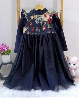 (Kategori: ) berada di . Dikirim oleh thriftingkids.pku (ID iklan 1385690753, Gambar 1). Deskripsi: .