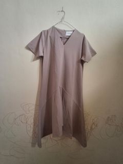 (Kategori: ) berada di . Dikirim oleh preloved_bydison (ID iklan 1385624218, Gambar 1). Deskripsi: .