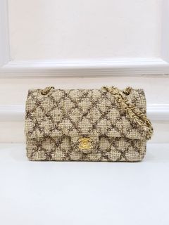 (Kategori: ) berada di . Dikirim oleh kiano_shoes (ID iklan 1385745686, Gambar 1). Deskripsi: .