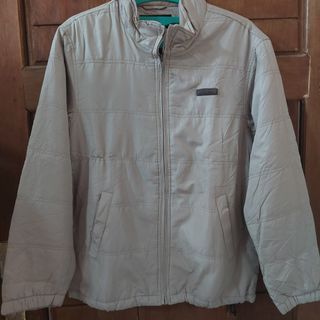 (Kategori: ) berada di . Dikirim oleh preloved_authentic8 (ID iklan 1385651325, Gambar 1). Deskripsi: .