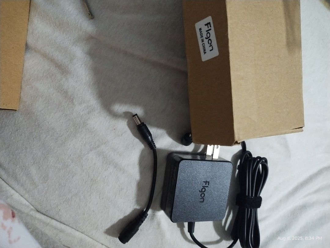 FLGAN POWER ADAPTER FOR ASUS LAPTOPS (Category: Chargers & Cables) located in Paranaque City. Submitted by maapolonio (Listing ID 1385683515, Image 2). Description: 19v 2.37A 45W model 4.0 mm x 1.35mm pin size designed for ASUS laptops like TP300L, X540L, X441U and X407U.