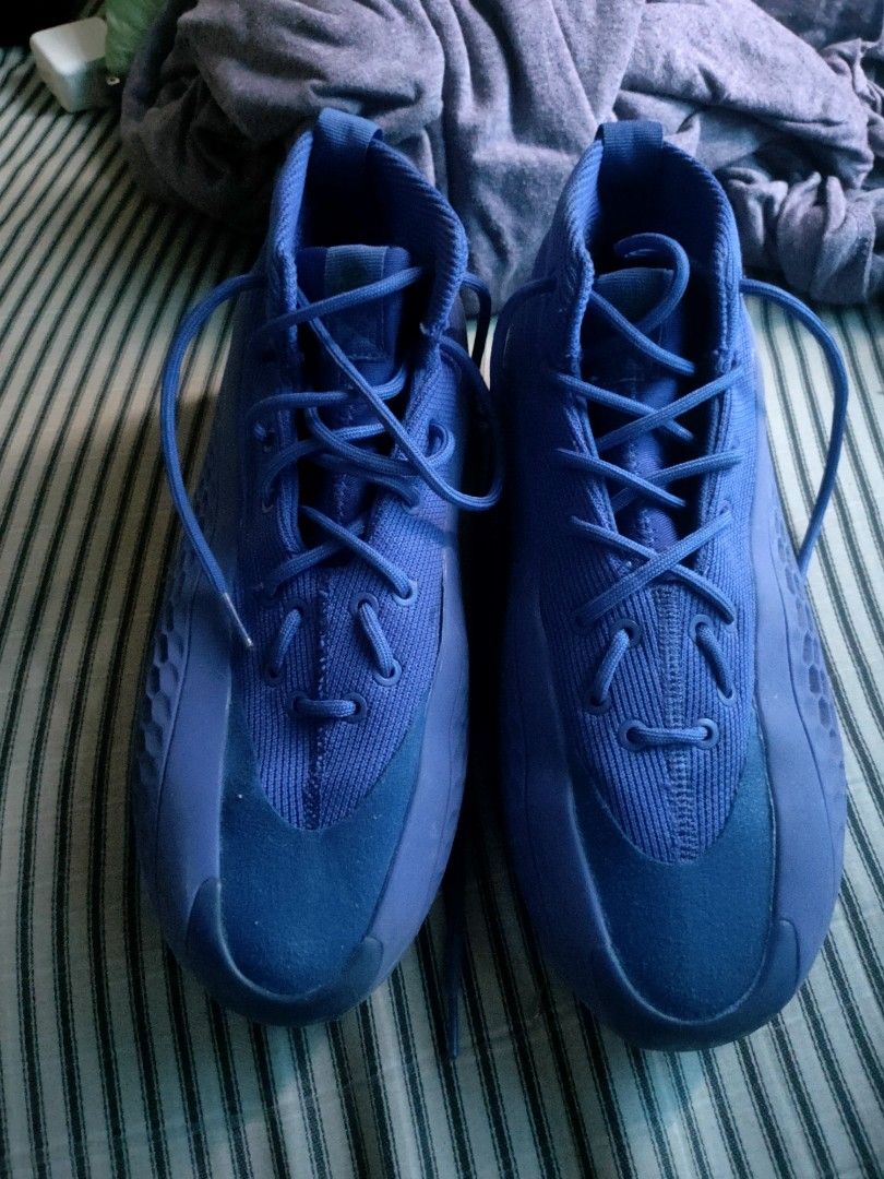 For sale Ae 1 (Category: Sneakers) located in Las Pinas. Submitted by nico_rojas (Listing ID 1385692434, Image 1). Description: For sale ae 1 issue no insole and sign of use size 10 us 9.5 uk.