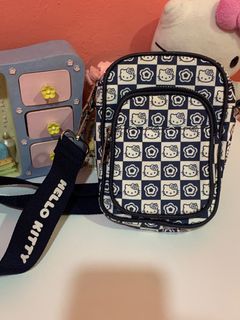 (Category: ) located in . Submitted by hyunra (Listing ID 1385735429, Image 1). Description: .