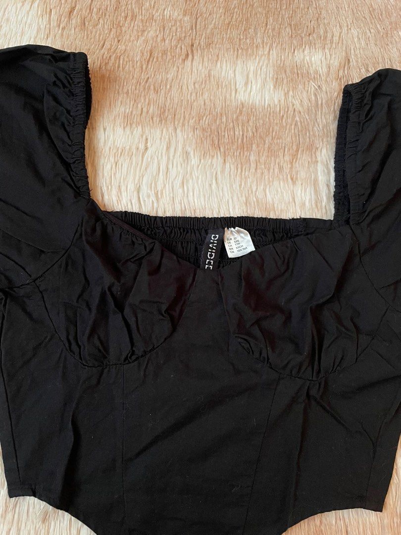 H&M corset type smocked back (Category: Blouses) located in Manila. Submitted by dbbjll (Listing ID 1385791204, Image 2). Description: Item will be shipped from Tabuk city. Shipping nationwide via J&T.