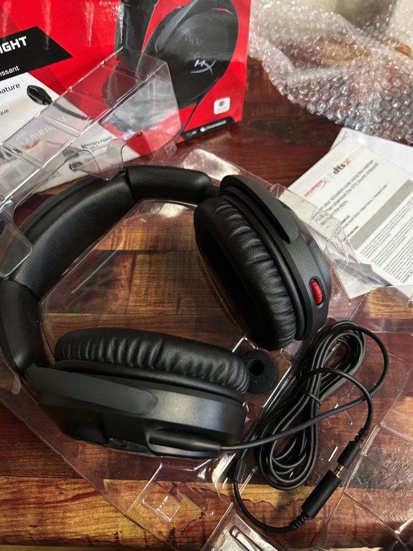 Hyperx Cloud Stinger 2 (Category: Headphones & Headsets) located in Kuala Lumpur. Submitted by theaina99 (Listing ID 1385730256, Image 2). Description: Brand New .